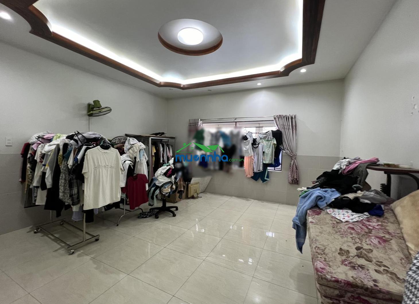 Mặt tiền chợ bình khánh nhà 4 tầng 80m kinh doanh đỉnh, giá chỉ 18,x tỷ