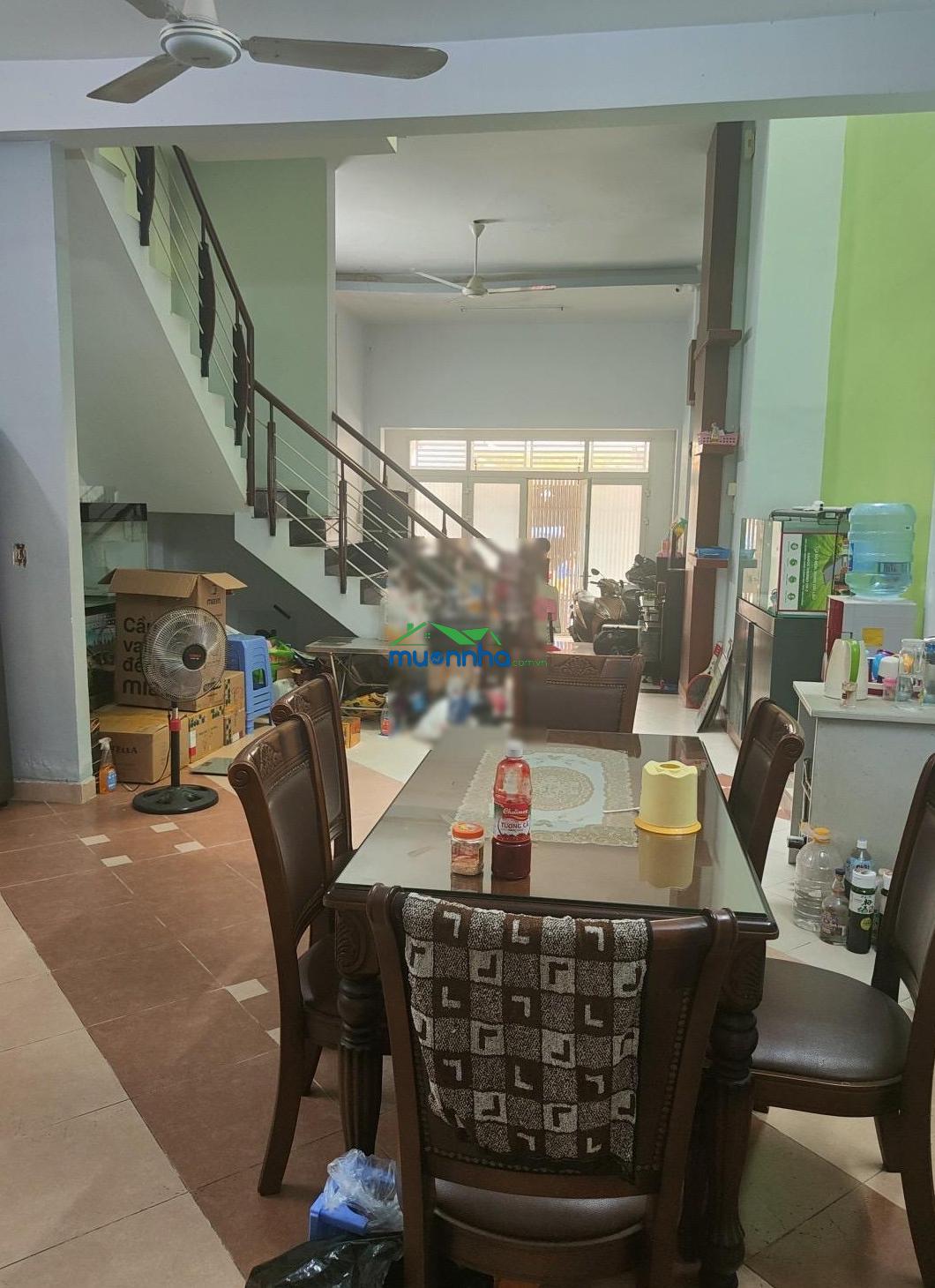 Bán gấp nhà 3 tầng, sát vách quận 10, ô tô ngay nhà, 83.95m2 (5*17m) giá cực ngộp