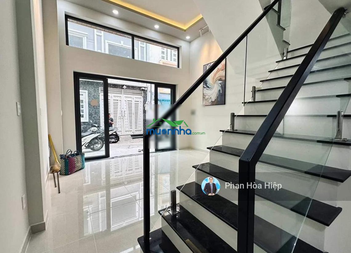 Đi định cư bán nhà đẹp lò gốm 5 x 11, 3pn 3wc, hẻm thông 5m, chủ xây kiên cố để ở. - 3