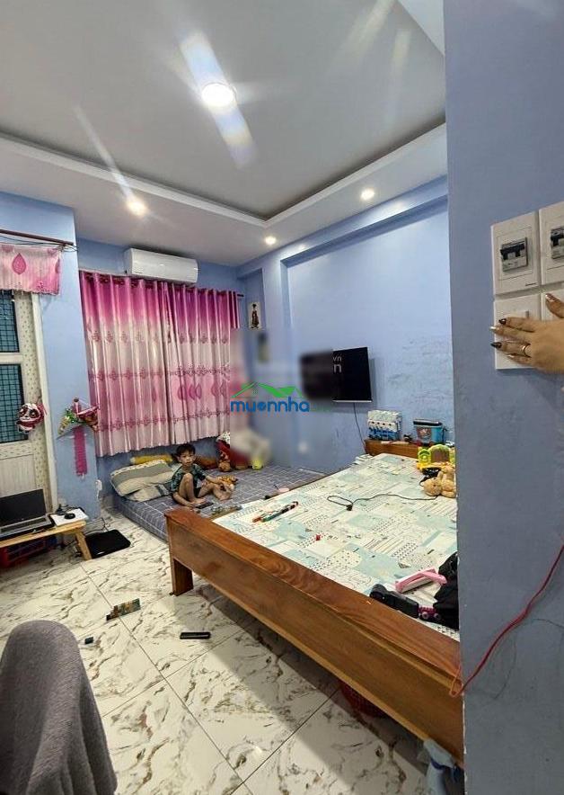 Nhà 4 tầng kiên cố, 62m² giá rẻ