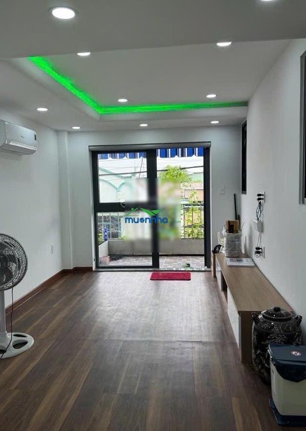 Hxh thông thoáng 6m giáp q1, 55m², 3 tầng btct, nhỉnh 8 tỷ, dòng tiền tốt