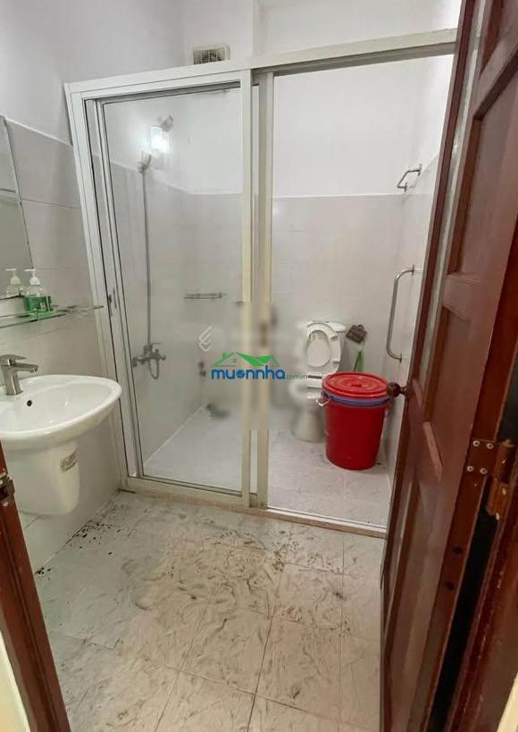 Kẹt vốn bán nhanh 2 tỷ 990. nhà 68.2m2 xây 1 trệt 2 lầu, sau giga mall thủ đức. hẻm 6m, sổ sẵn - 4