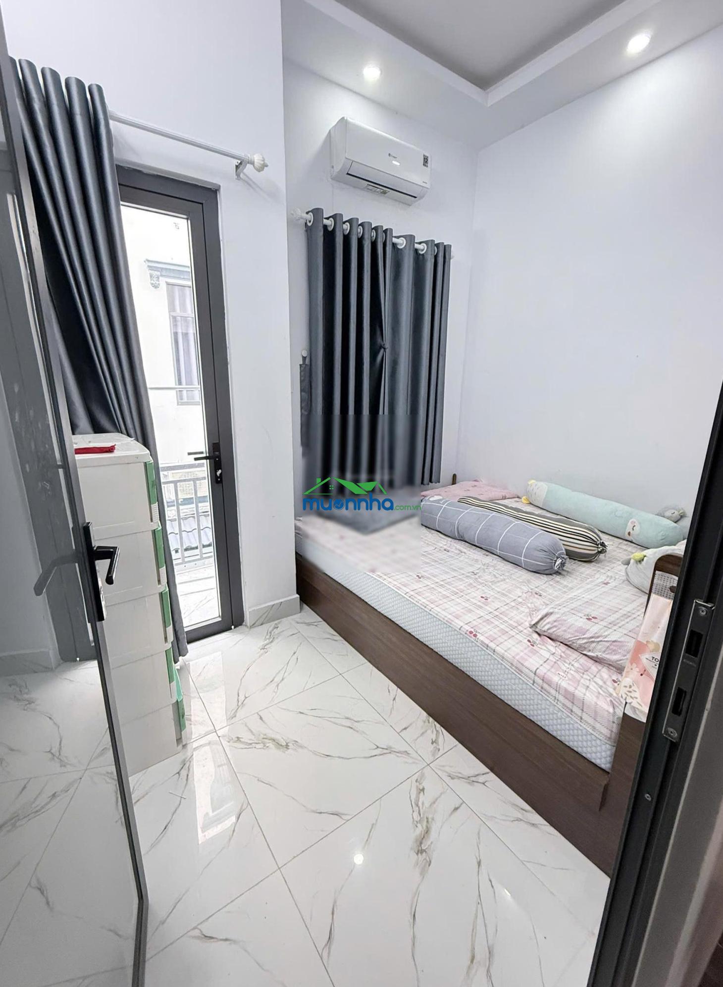 Bán nhà nhà bè sát quận 7 1 trệt 2 lầu 4 phòng ngủ giá 2 tỷ 380