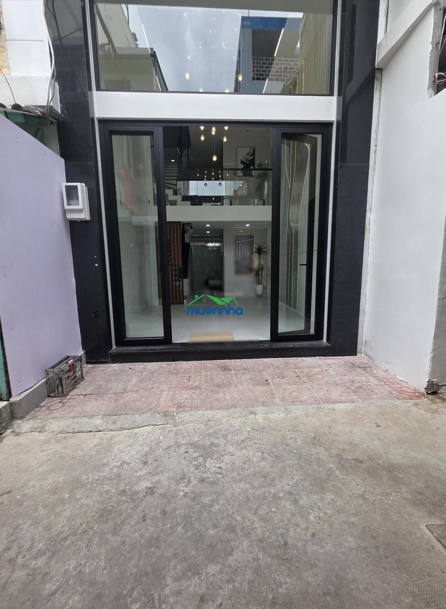 Nhà xây mới full nội thất có thang máy, hẻm xe hơi 106b/25 đường lạc long quân