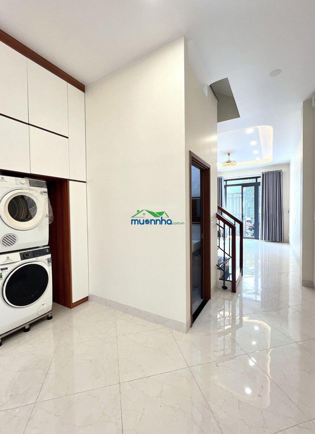 6,7 tỷ - nhà 3 tầng, 68m²- 5 phòng ngủ, đường số 8, linh xuân - 2