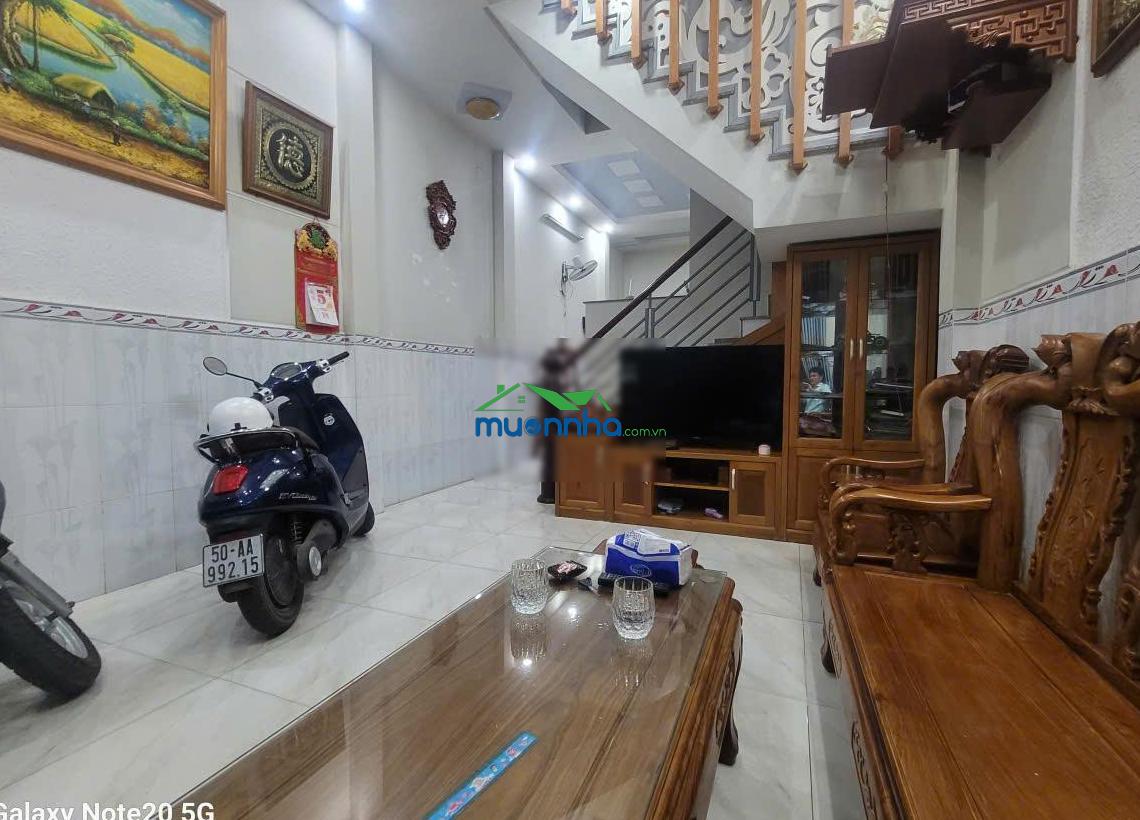 Nhà 4x13m, trần văn mười hóc môn, 1 trệt 2 lầu, hẻm ô tô, đường cao không ngập, giá tốt 3.8 tỷ - 3