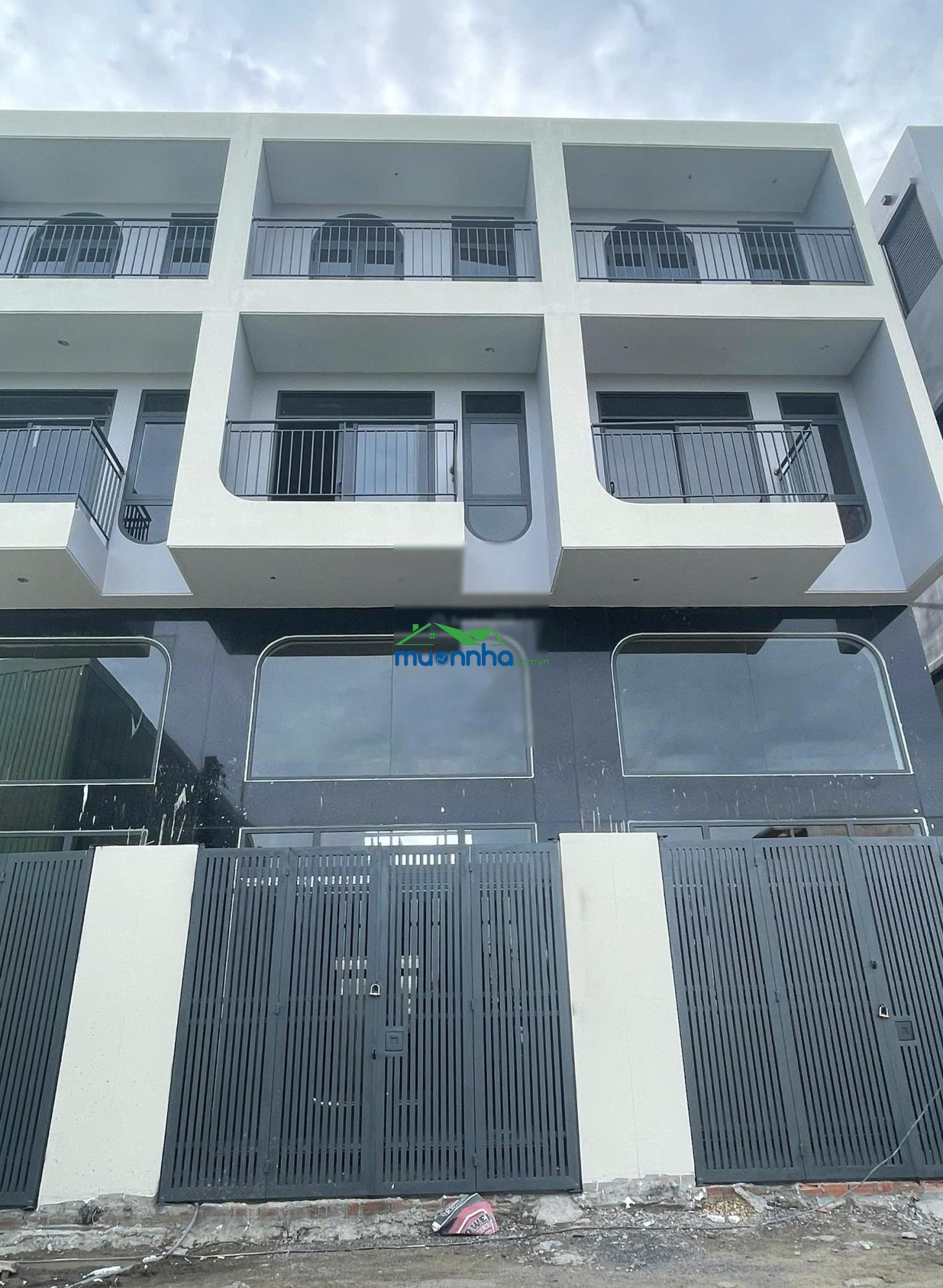 Bán nhà 57.6m² ngô chí quốc, thủ đức, sân ô tô, giá 4tỷ85, ngay kcx linh trung 2, sau lưng chợ, shr - 4