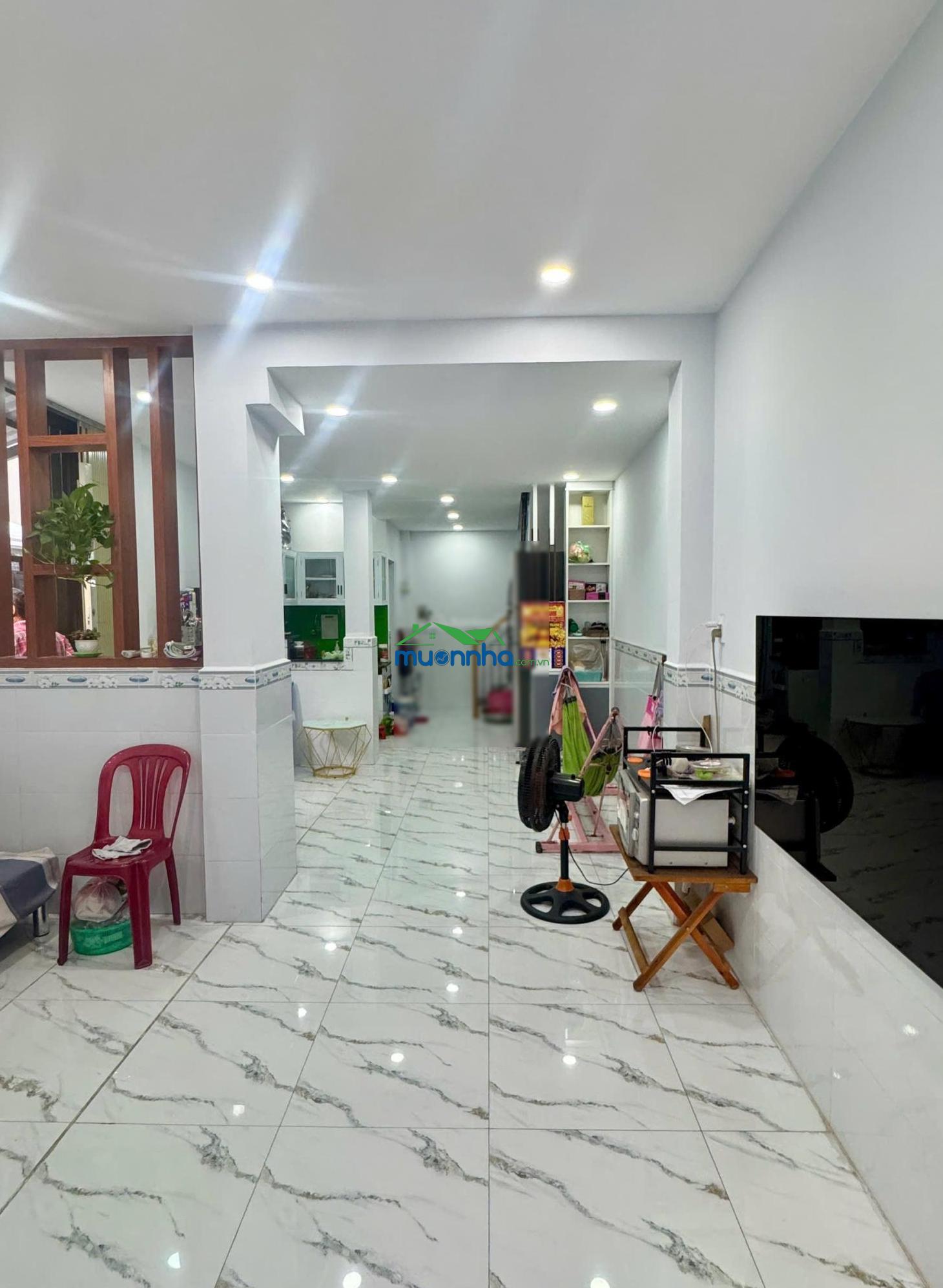Bán nhà căn góc hương lộ 2, bình tân dt 4 x 12m trệt 2 lầu hẻm 8 m thông đẹp giá tốt có 4 tỷ 5