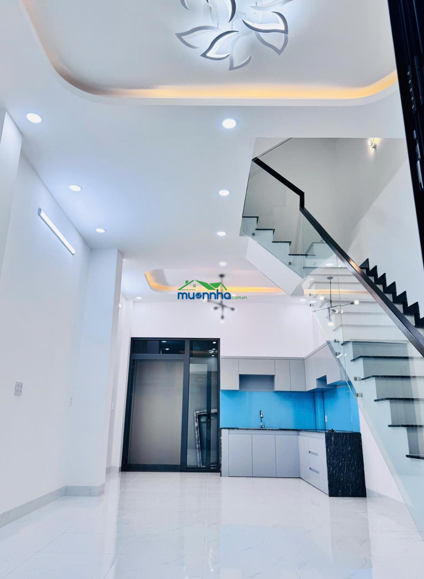 Nhà đẹp giá rẻ phường long trường quận 9 giáp quận 2 bán