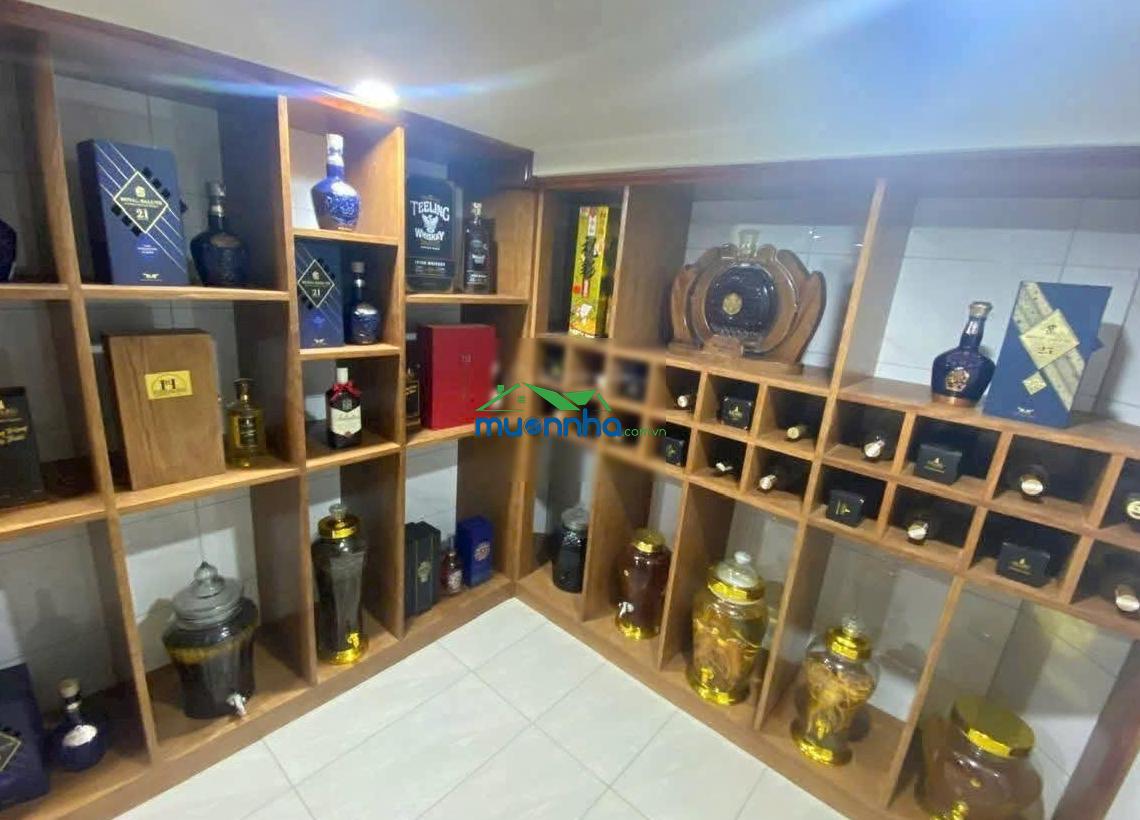 Hàng hiếm nhà võ văn ngân, thủ đức. giá:5tỷ940/ 6mx18m. 4tầng. sổ sạch. đang cho thuê 30triệu/tháng - 4