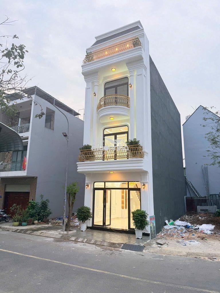 Nhà phố tân cố điển bình dương - kdc bình chuẩn 31- nội thất cao cấp