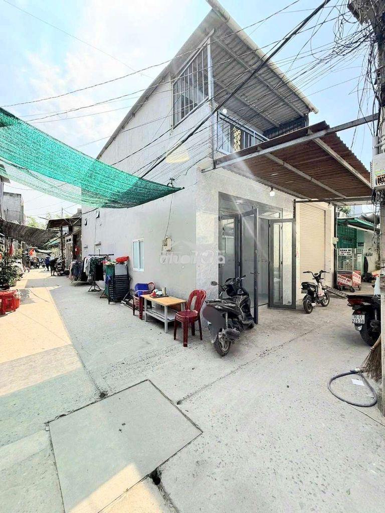 Bán nhà 6d dt: 4*12m 1 lầu 3pn đường 4m 2w