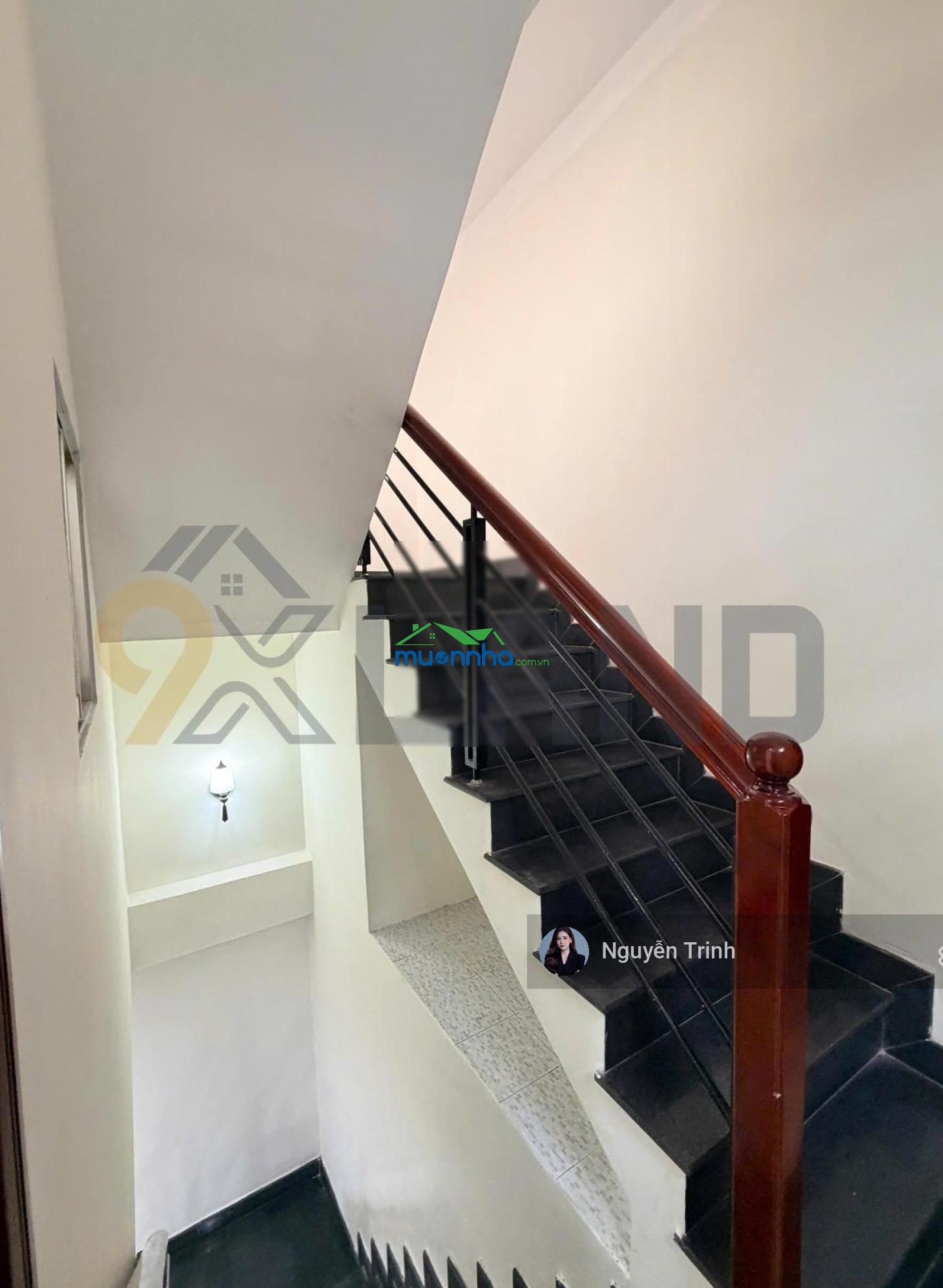 Nhà mặt tiền kd tốt 3tầng, đuờng ôtô thông gần vincom thủ đức,dtsd 122m2,dọn vào ở ngay chỉ hơn 6tỷ - 3
