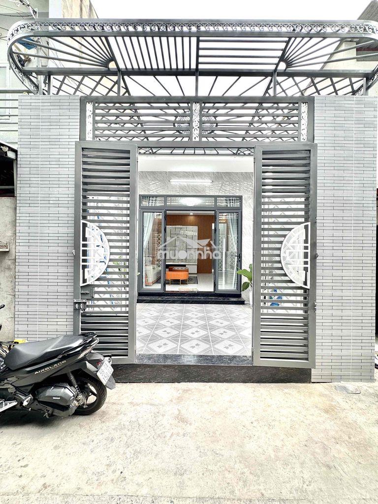 Hạ giá 215 triệu. nhà đẹp ngay trung tâm quận 12 sát bên quận gò vấp