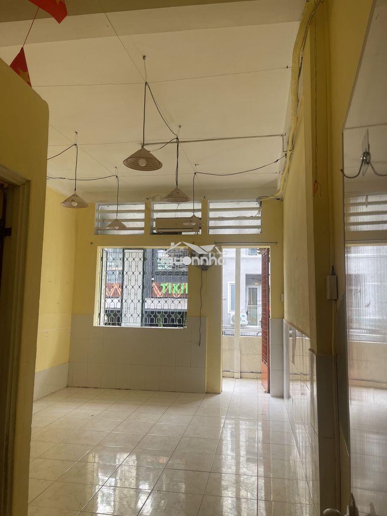 Cần cho thuê phòng q1, giá rẻ