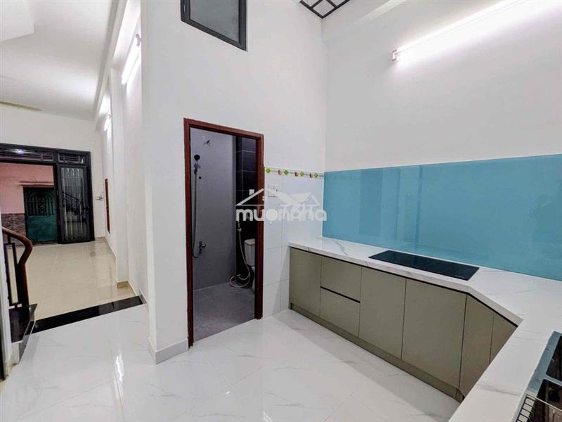 Nhà mới 3 phòng ngủ