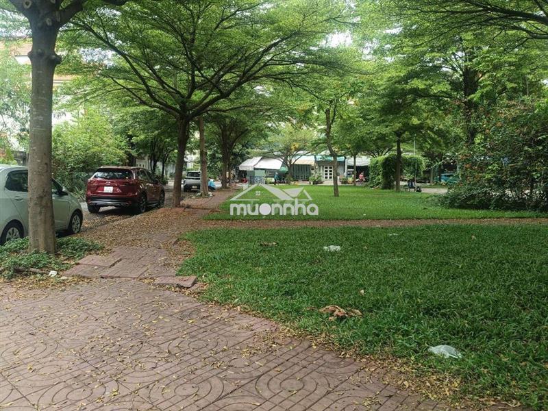 Hẻm 12m, dt:5 x 20m. cn 100m. giá 13,5 tỷ. bình lợi, f13. bình thạnh.