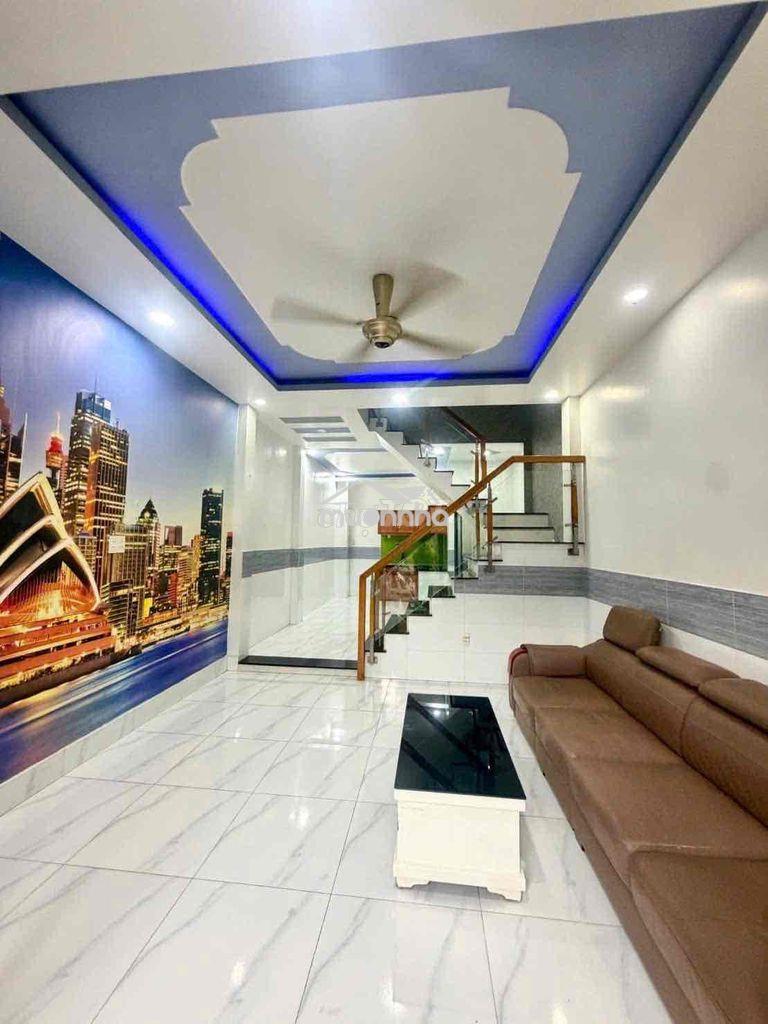 Gấp! ngay ngã tư 550 có căn nhà 1 trệt 1 lầu 80m2/870tr, đường ô tô