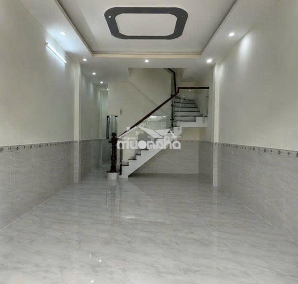 Cho thuê nguyên căn sát eaon mall, 4x18m, 1l phù hợp mọi ngành nghề