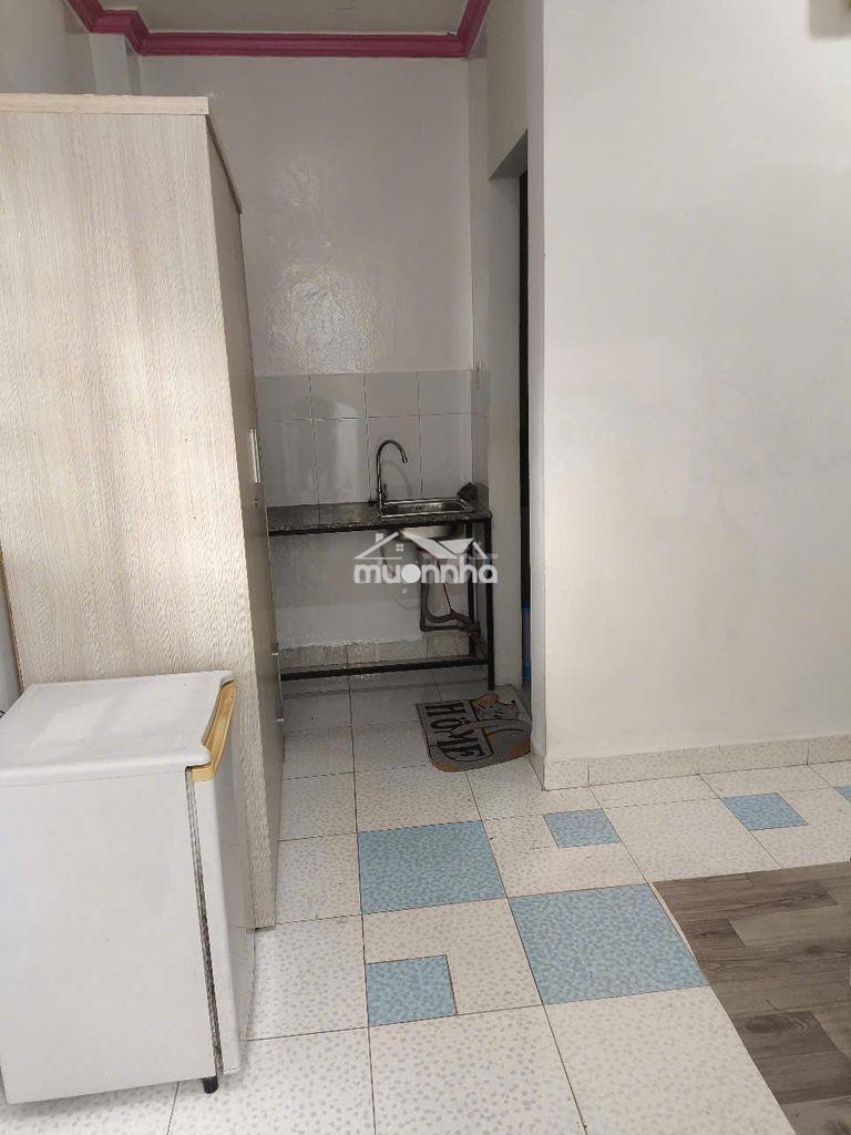 Phòng trọ sinh viên đầy đủ nội thất rẻ nhất quận