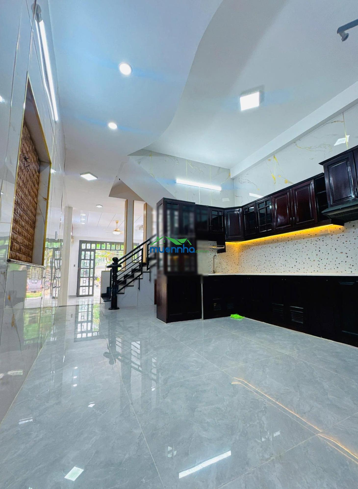 Cần bán gấp nhà mới đẹp view công viên tạ quang bửu - quận 8