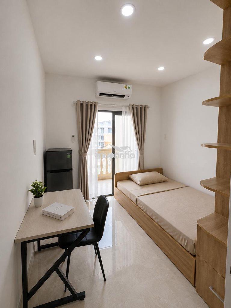 Phòng studio ban công thoáng mới xây- ngay kcx tân thuận q7