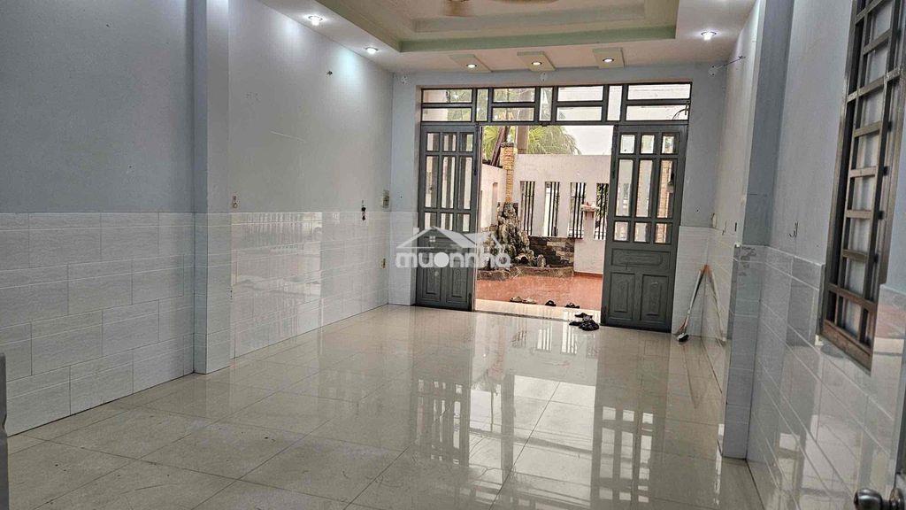 13tr ( cho thuê nhà nguyên căn mặt tiền đường 160 ,1 trệt 1 lầu, tnpa) - 3