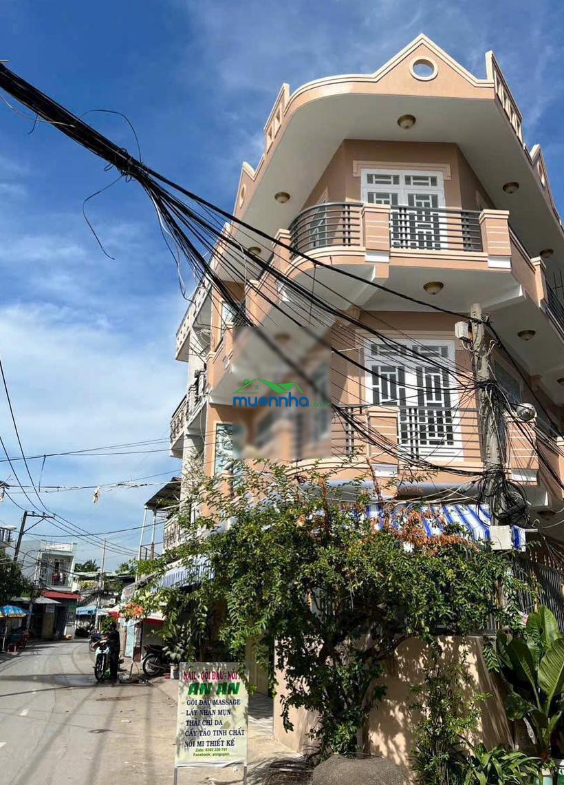 Nhà đẹp 2 lầu góc 2 mặt tiền 62m2, hẻm 10m, đường phú định q.8