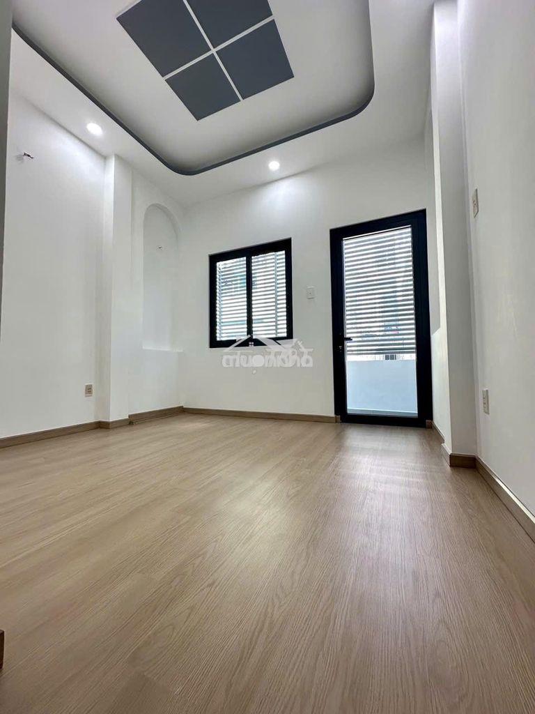 Bán nhà 3 tháng 2 - 2 mặt hẻm - 4 tầng - nở hậu - nhà mới dọn vào ngay