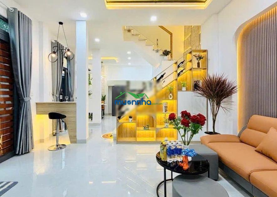 Nhà 3 tầng - phạm văn bạch - mới ở ngay - hẻm xe hơi - kinh doanh spa, vp công ty - 5,2 tỷ tlcc