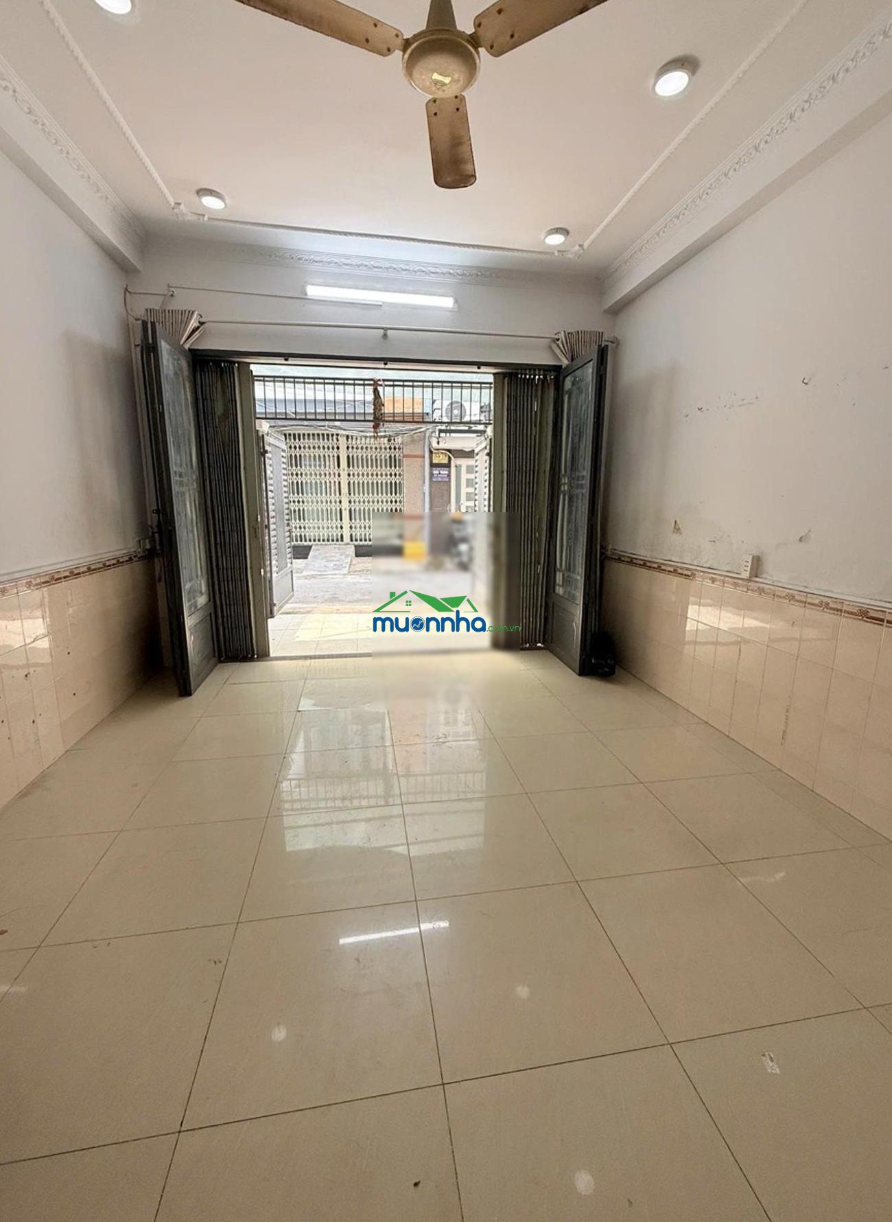 Bán nhà 2 tầng, 69m², hẻm xe hơi, lý phục man, quận 7, sổ hồng riêng, hoàn công đủ, giá 7.9 tỷ