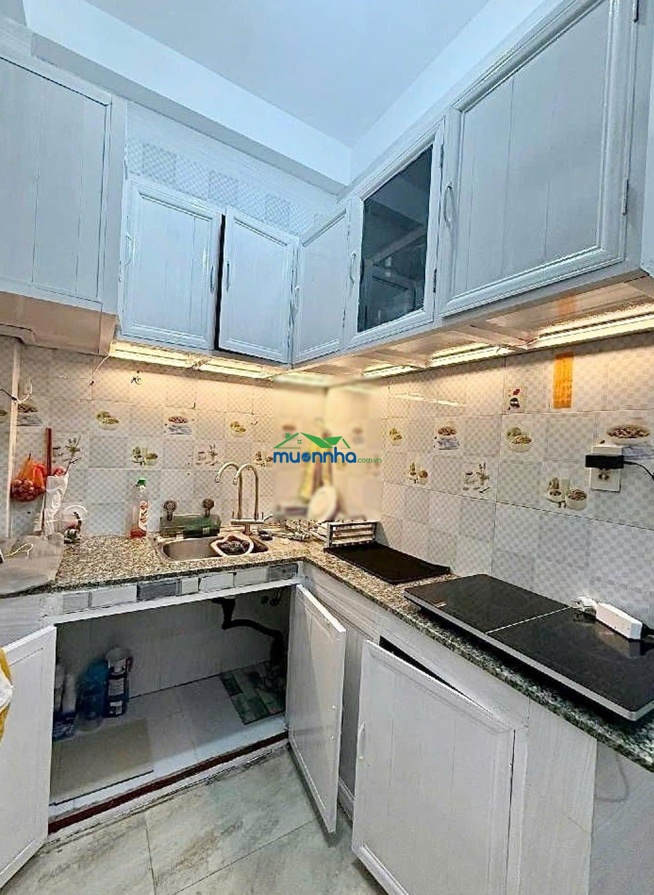 Nhà 4 tầng - p2 - quận 5 - khu dân trí - an ninh - hẻm ba gác thông thoáng - chỉ 5.75 tỷ.