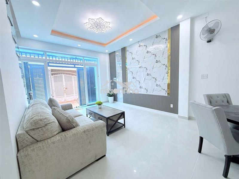 Nhà cần bán đường trường chinh