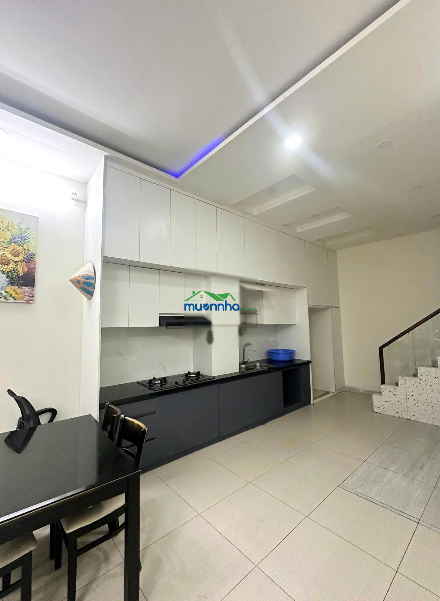 Khu hiếm nhà bán - hàng xóm kdc hồng long hiệp bình phước- 4tâng ( 4.5x12m) 4pn _ ôto đậu ngày đêm