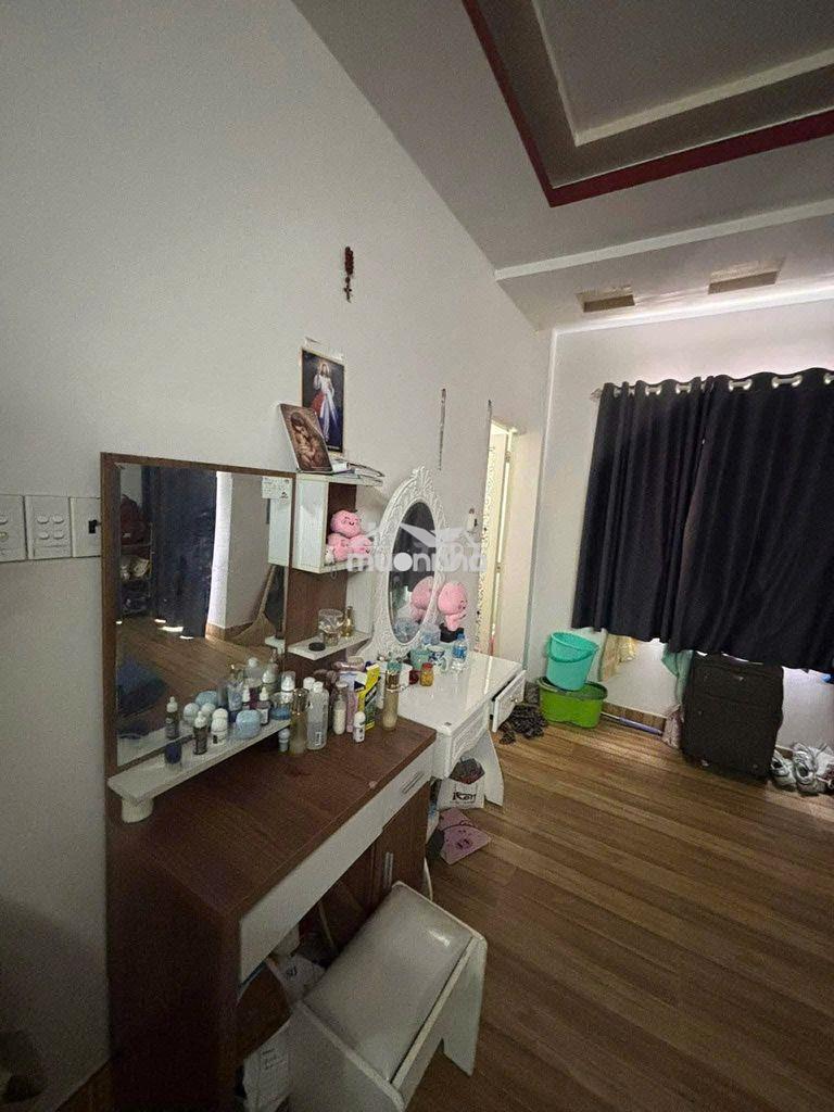 Phòng cửa sổ trời thoáng mát quận 4 - 3