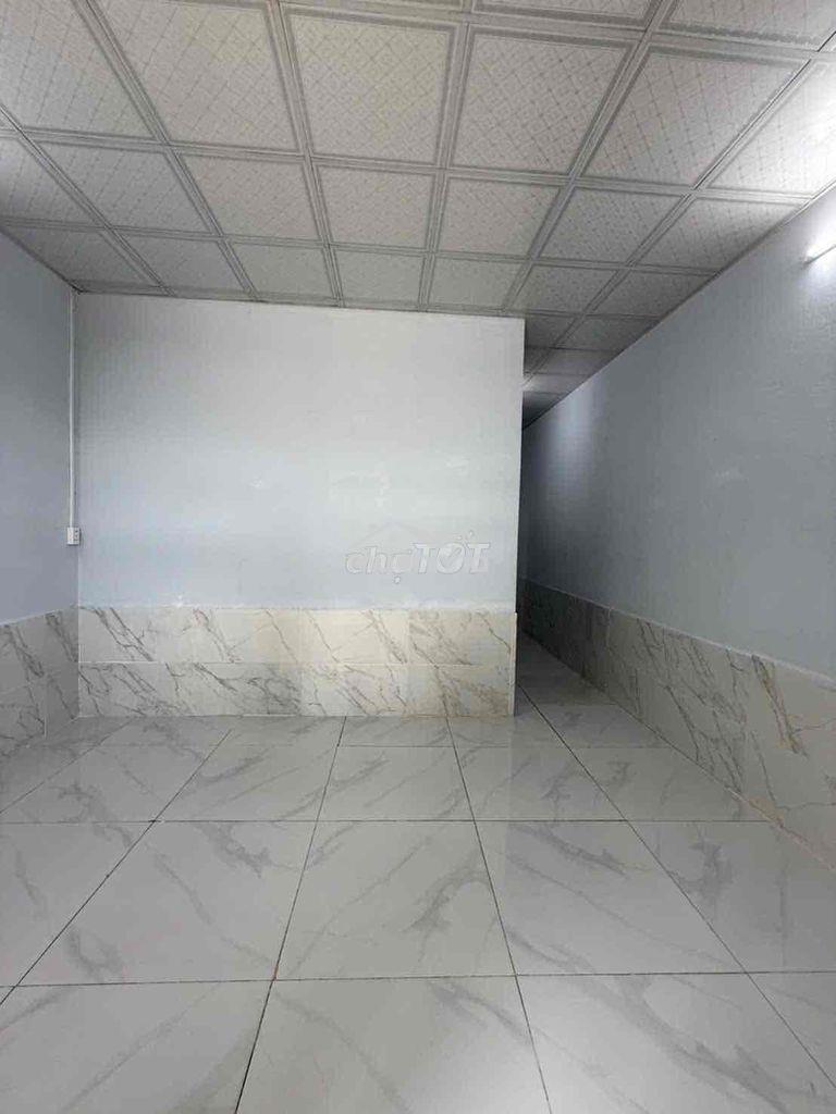 Cho thuê nhà tl 57 q12 gia 3tr2/th  dt 36m + sân 3m