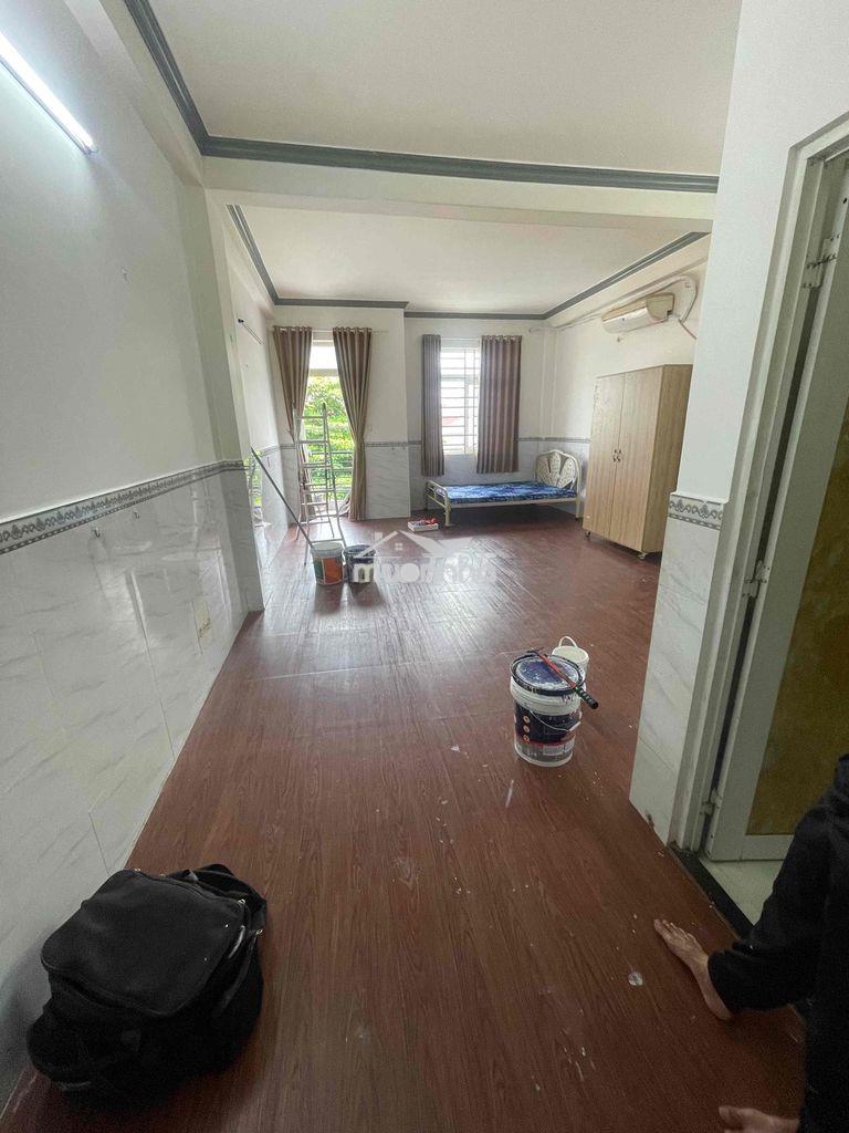 Cho thuê căn hộ tách bếp 2 phòng ngủ