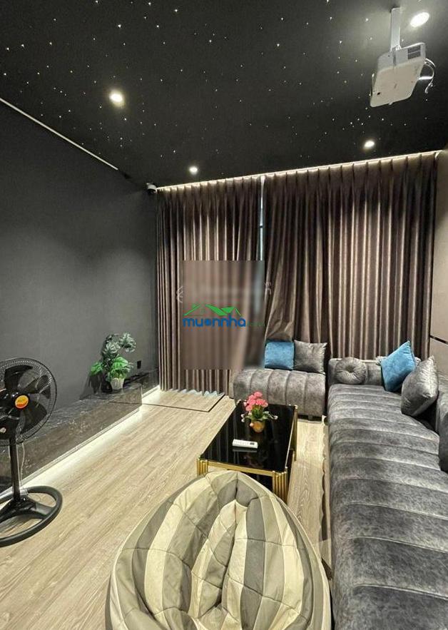 Sát mặt tiền bán nhà nơ trang long, 4x15m, lửng 2 lầu không cần sửa chữa