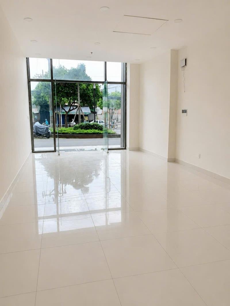 Shophouse 86m2 mặt tiền đường hòa bình - vị trí đẹp, ngay góc sảnh ra vào - 2