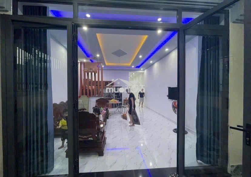 Nhà mới đẹp, gần chợ tân hiệp, dt 120m2, đường nhựa 5m, chỉ 4 tỷ199 - 2