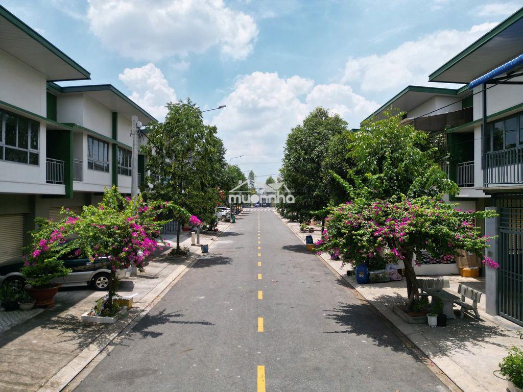 Bán căn shophouse 2 tầng 85m2 full thổ cư kđt oasis city, giá 1,75 tỷ - 2