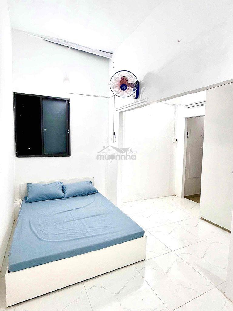 Studio cửa sổ trời đón nắng nội thất đầy đủ ở 1-3 người