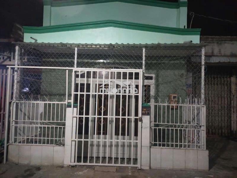 Chủ ngộp cần bán rẻ nhà số nhà huyện