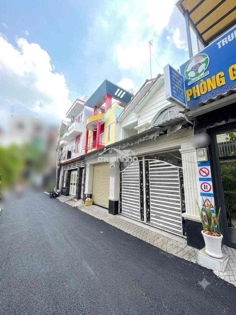 Nhà ngang 6,74m - khu lý phục man - quận 7