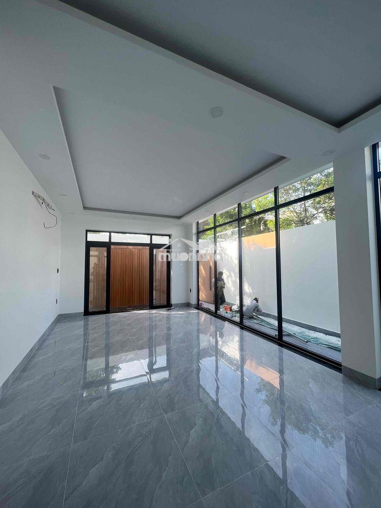 Cho thuê biệt thự 220m2 khu dân cư liên phường q9 giá 30tr/tháng