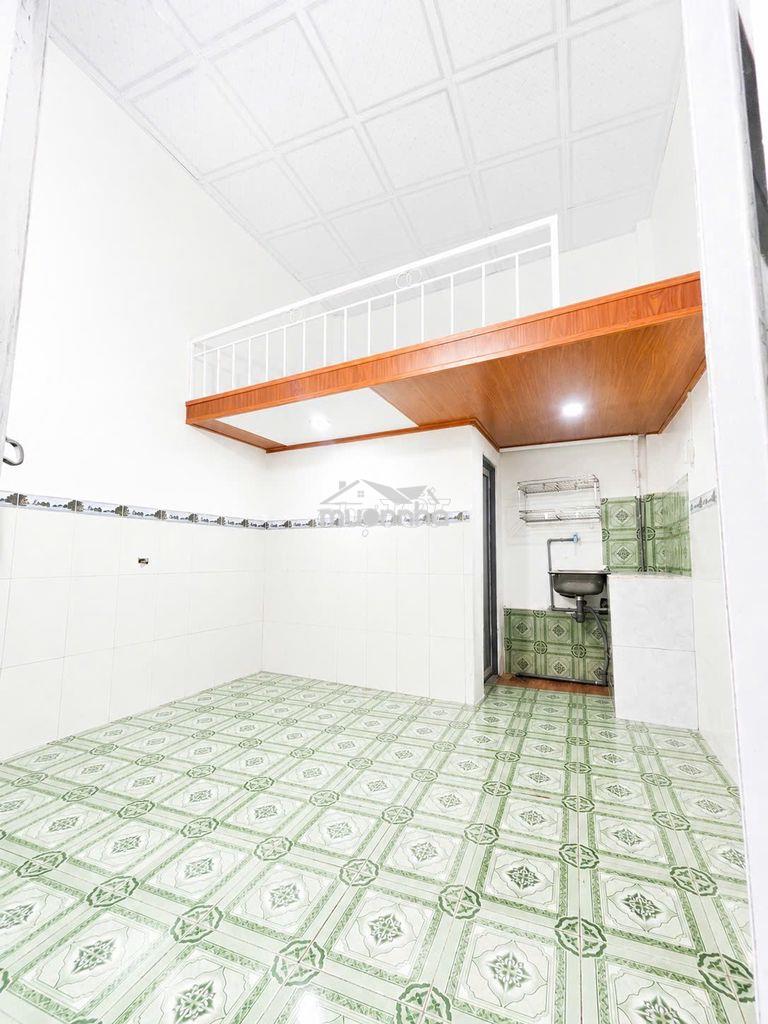 Còn 2 phòng có máy lạnh ở làng đại học - 3