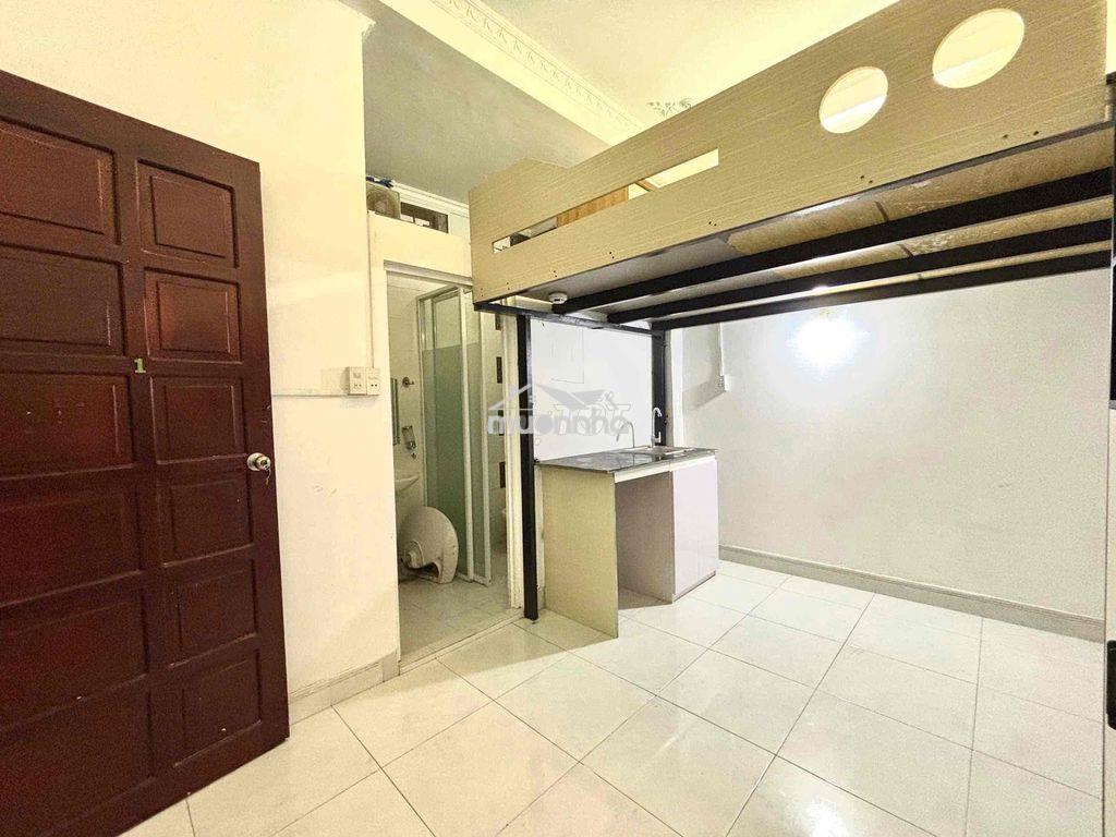 🔥Phòng gác nhà mới giá rẻ full nội thất ngay trung tâm sát quận 3 - 4