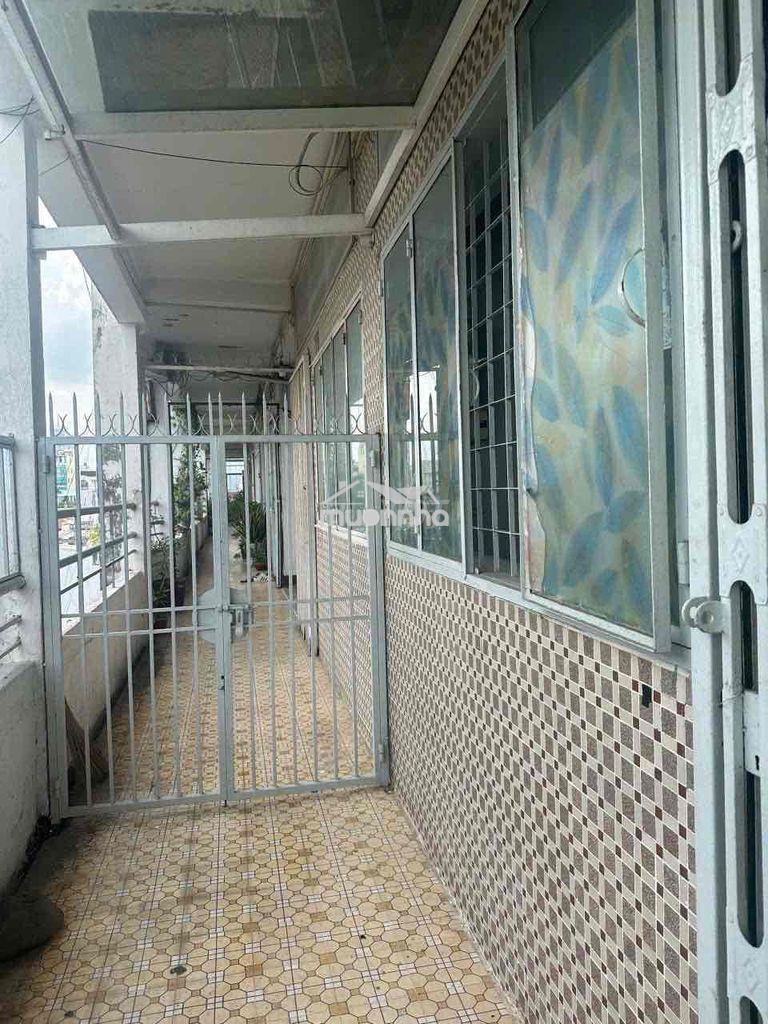 Chung cư miếu nổi view bờ kè trường sa - giáp q1 - 46m2 shr- nhỉnh 2ty