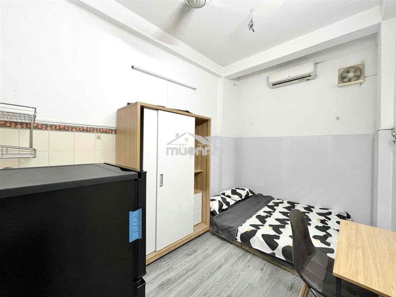 Chính chủ cho thuê ngắn dài hạn chdv cửa sổ thoáng kế ngã tư phú nhuận