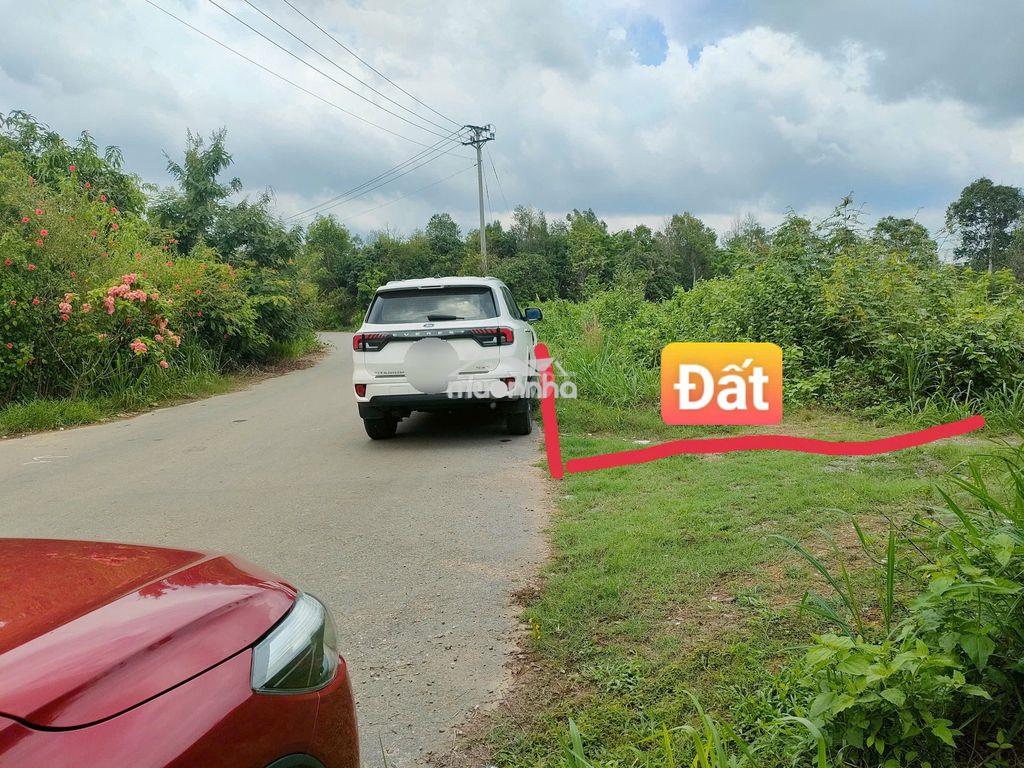 Bán lô đất thổ cư 218m2 lô góc 2 mặt tiền đường nhựa, sát quốc lộ 20 - 4